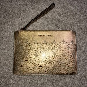 MK XL Zip Clutch